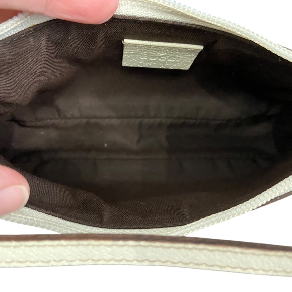 Authentic Gucci Pink Canvas Baguette Shoulder/Handbag Off-White Leather Trim Y2K - Picture 3 of 13